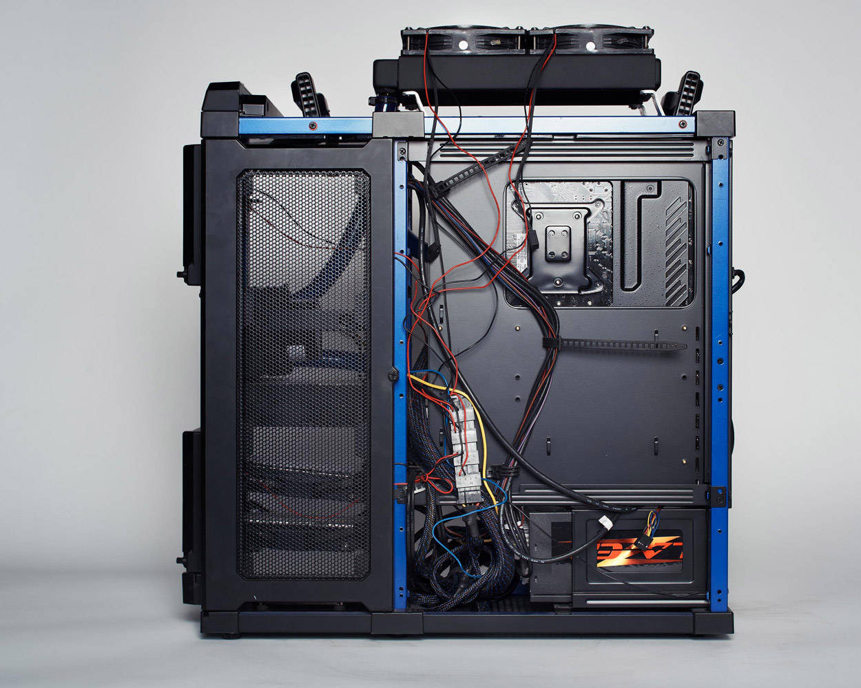 /images/projectimages/Case_Mods/images/201510_CaseMods_119.jpg