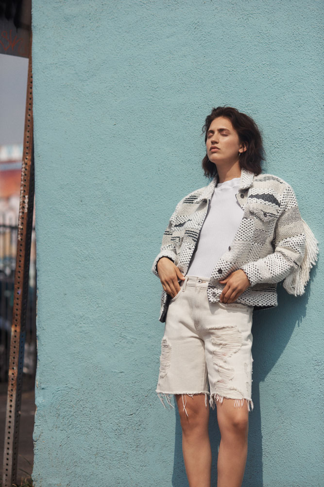/images/projectimages/Levi's_Made_&_Crafted_SS/images_all/18_H1_LMC_2_W_081_RGB-3300x5100.jpeg