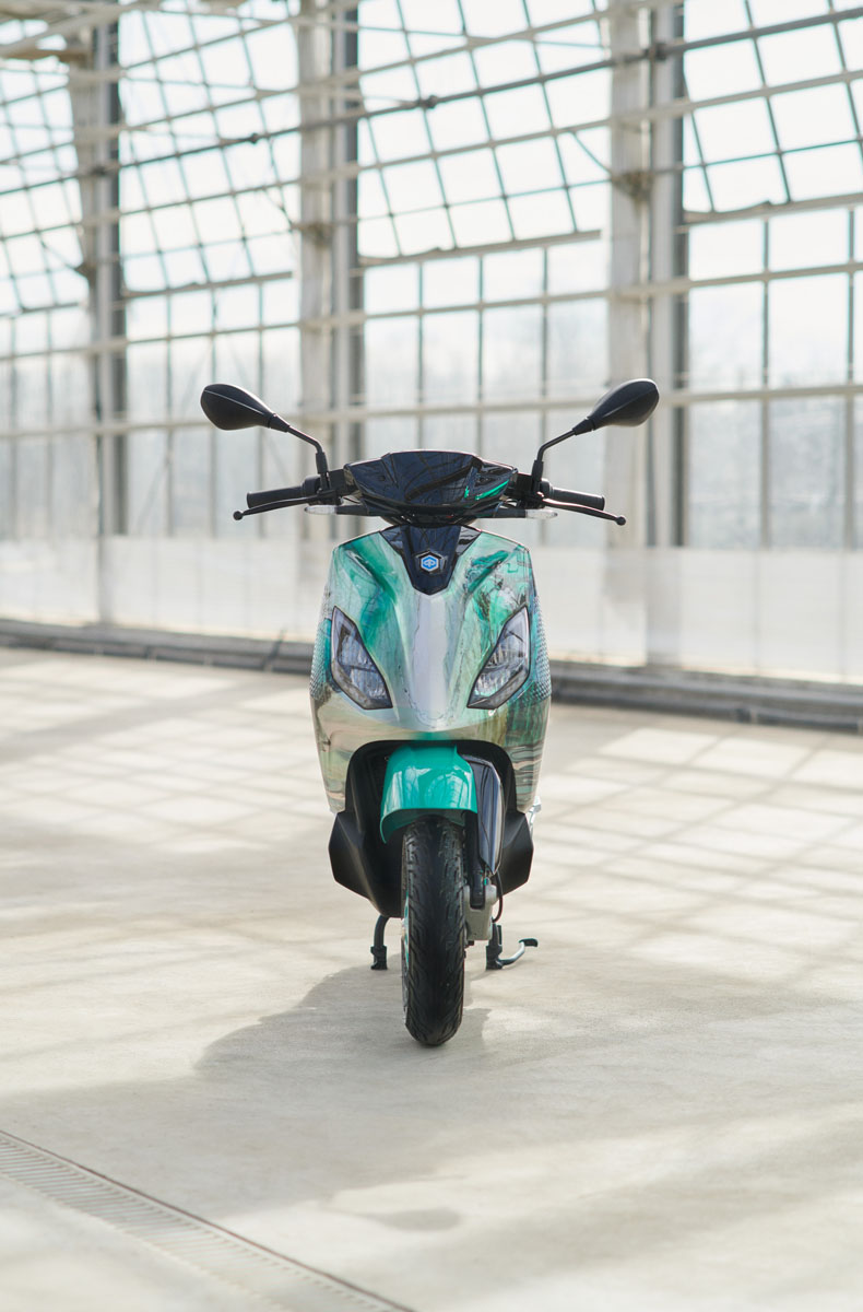 /images/projectimages/Piaggio_FCW/jpeg/20220216_Piaggio_FCW_Shot_2_Product_FCWFront_2058_V1.jpgPiaggio Model 1 Collaboration with FCW, Spring 2022